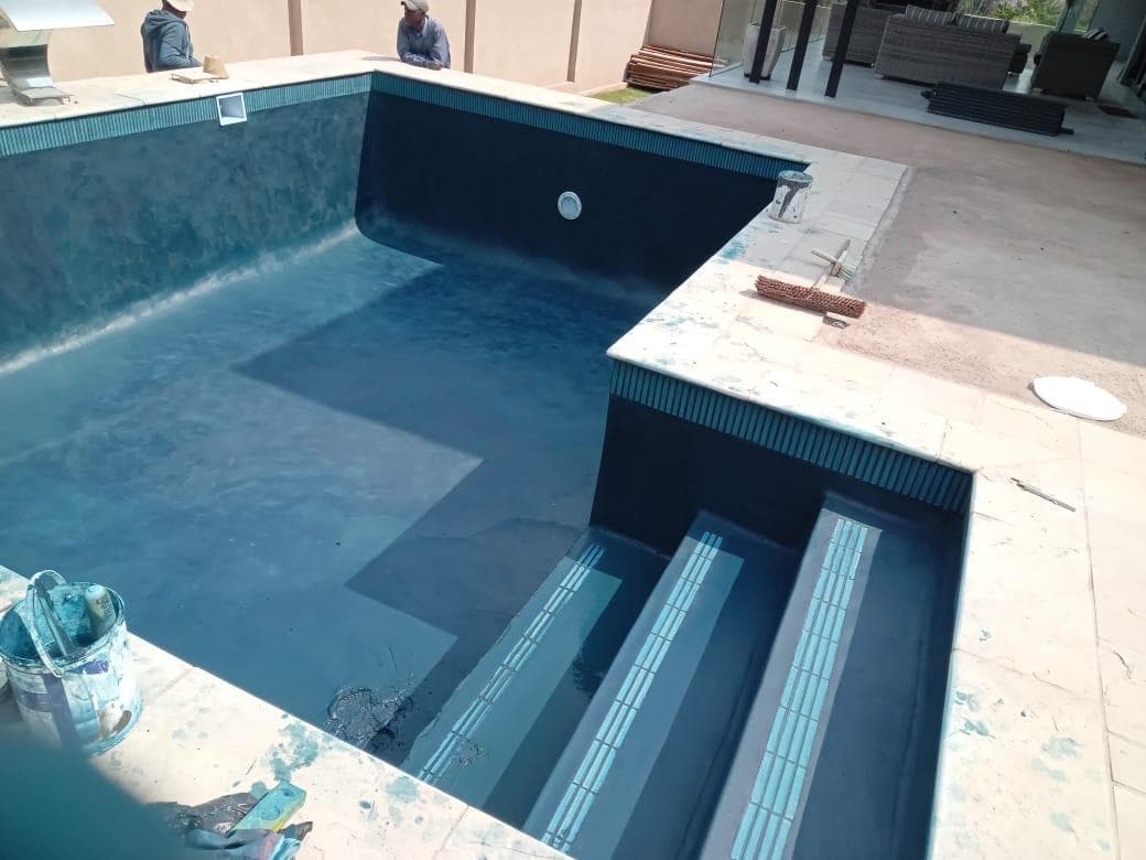 Premium pool installation